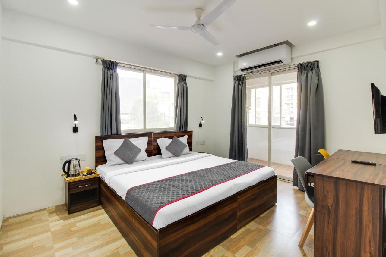 Отель Super Oyo Townhouse 1237 Balewadi Meribel Village Экстерьер фото