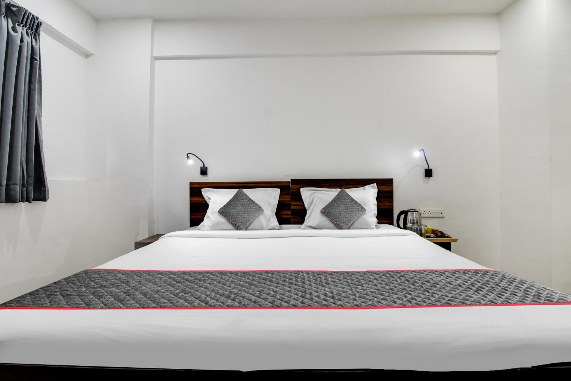 Отель Super Oyo Townhouse 1237 Balewadi Meribel Village Экстерьер фото